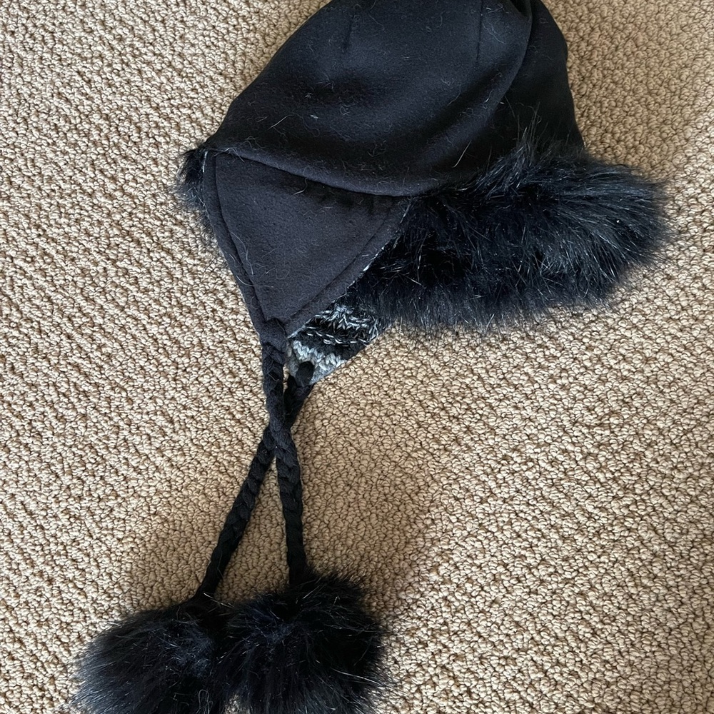 Hat - Picture 8 of 8